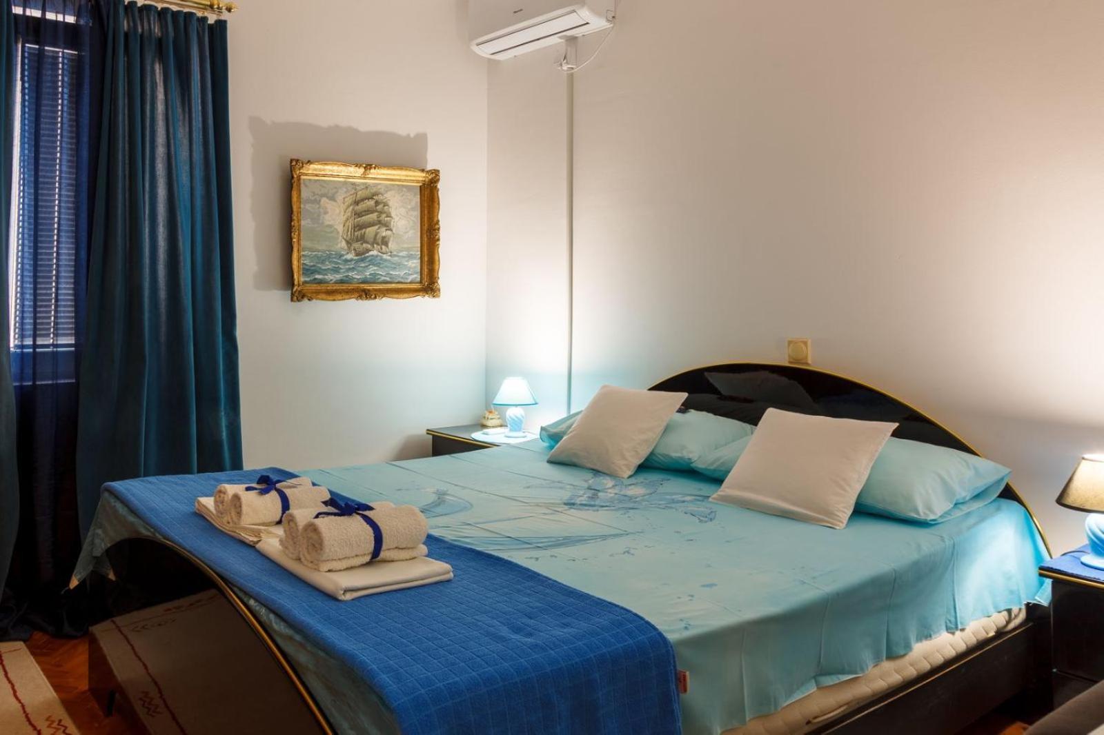 Apartmani Capi Golubac Bilik gambar